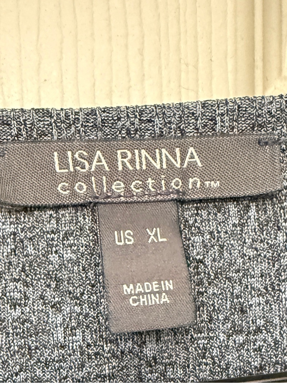 Lisa Rinna Collection - Round neck, Batwing, Knit Top - Picture 6 of 8